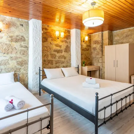 Imerek Tas Ev 아파트호텔