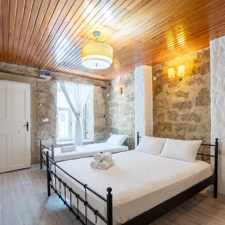 Imerek Tas Ev Aparthotel Alacati