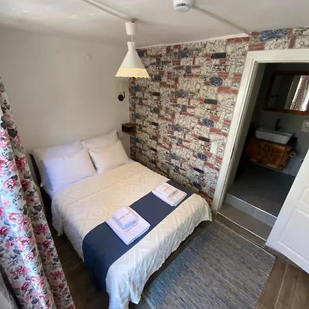 Imerek Tas Ev Alacati