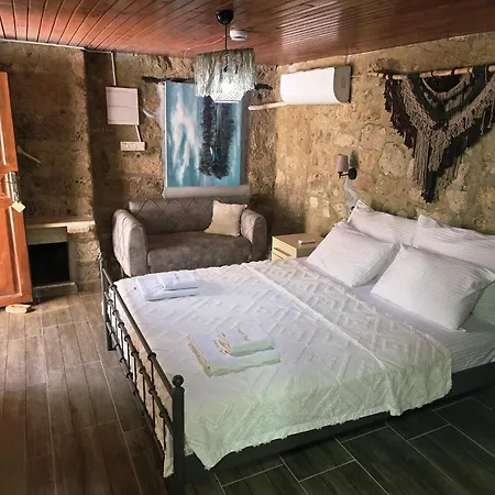 ımerek Taş Ev Apart Otel Alaçatı
