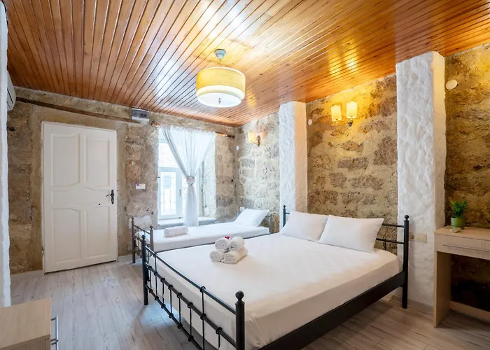 ımerek Taş Ev Apart Otel Alaçatı